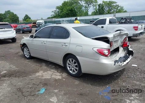 2002 Lexus Es 300 z USA, uszkodzony, nr VIN JTHBF30G920049575